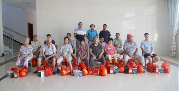 凯发天生赢家一触即发首页2018年中秋节前走访慰问福利院